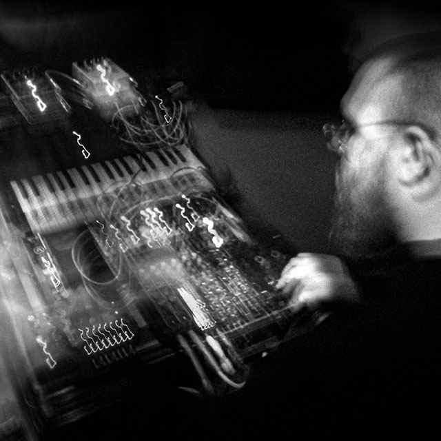 Pär Boström in studio kammarheit